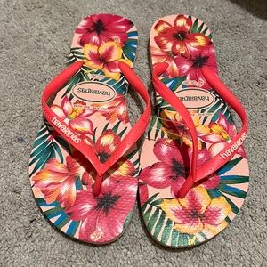 Havaianas Floral Hibiscus 🌺 Ballet Rose Flip Flops NWOT Size 9/10
